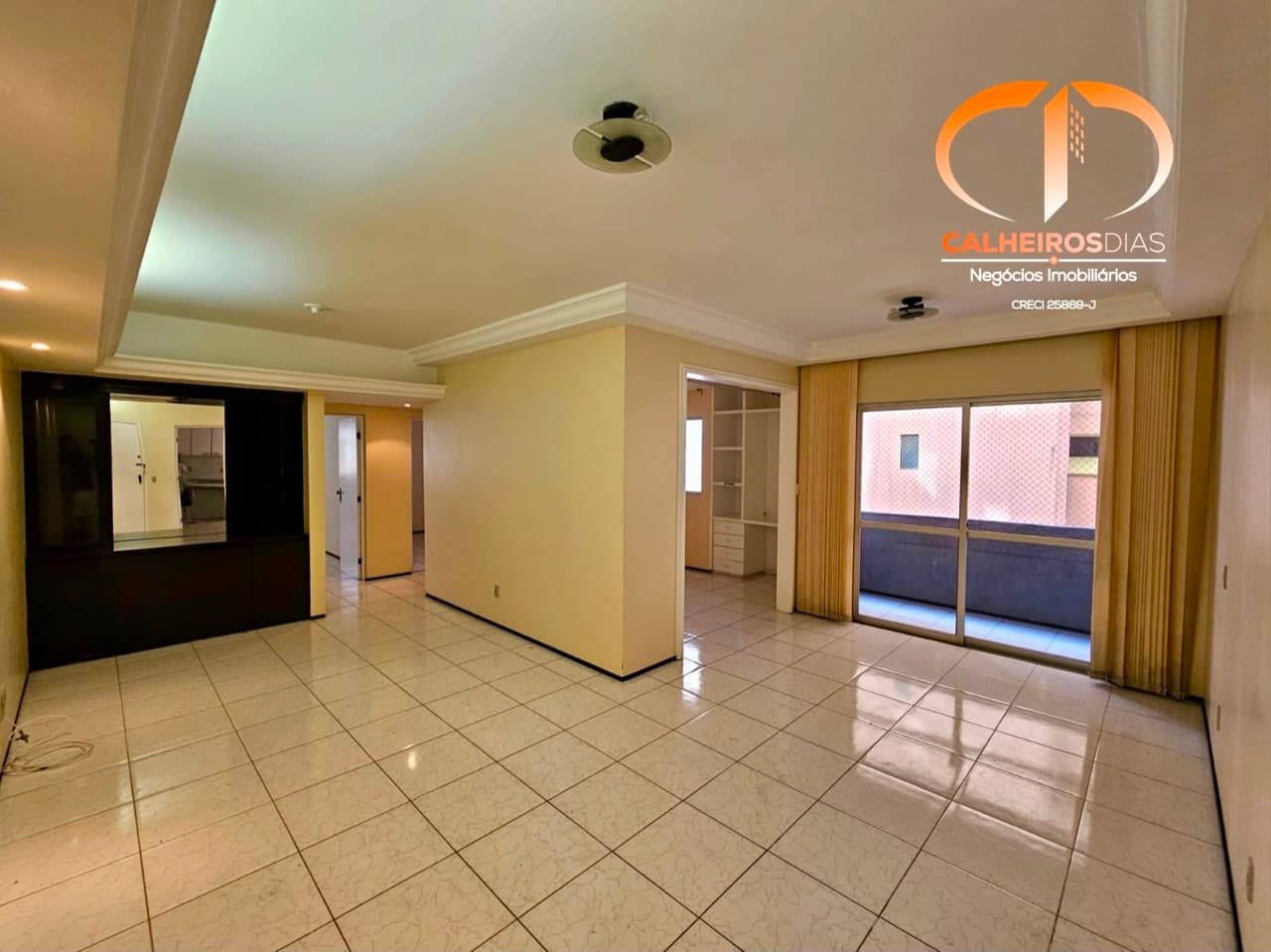 Apartamento de 110 m² com sala em L, varanda e DCE, no Meireles — foto 2