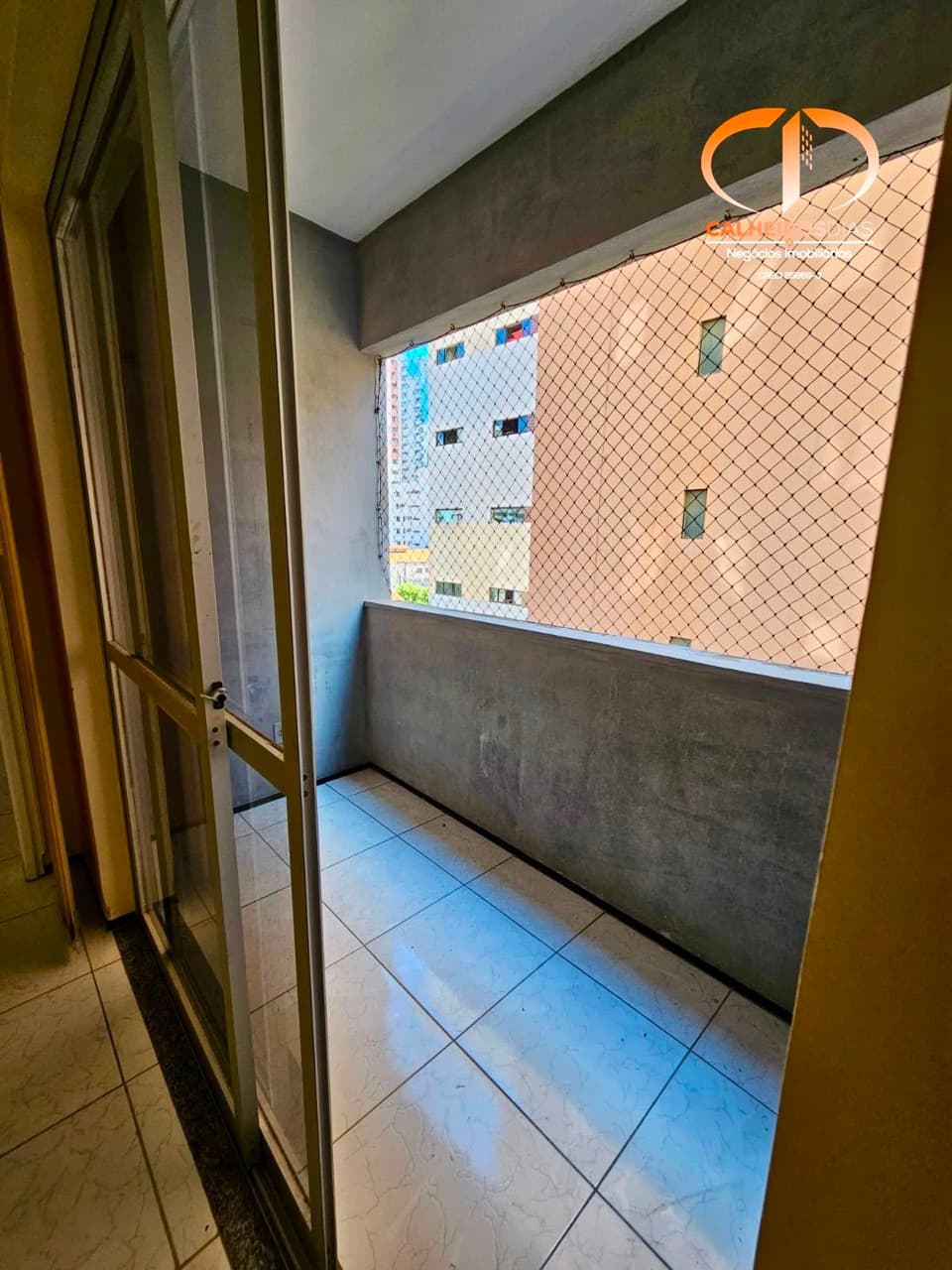 Apartamento de 110 m² com sala em L, varanda e DCE, no Meireles — foto 4