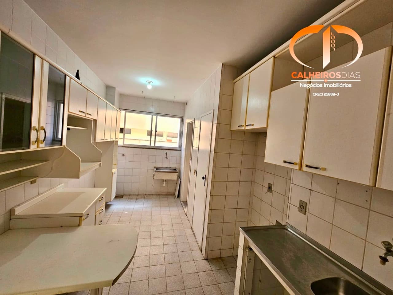 Apartamento de 110 m² com sala em L, varanda e DCE, no Meireles — foto 5