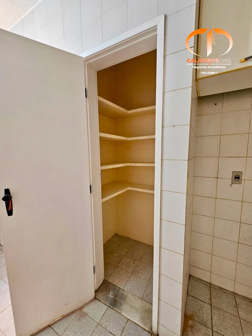 Apartamento de 110 m² com sala em L, varanda e DCE, no Meireles — foto 16