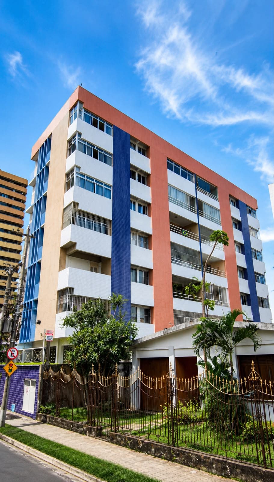 Apartamento no bairro Dionísio Torres