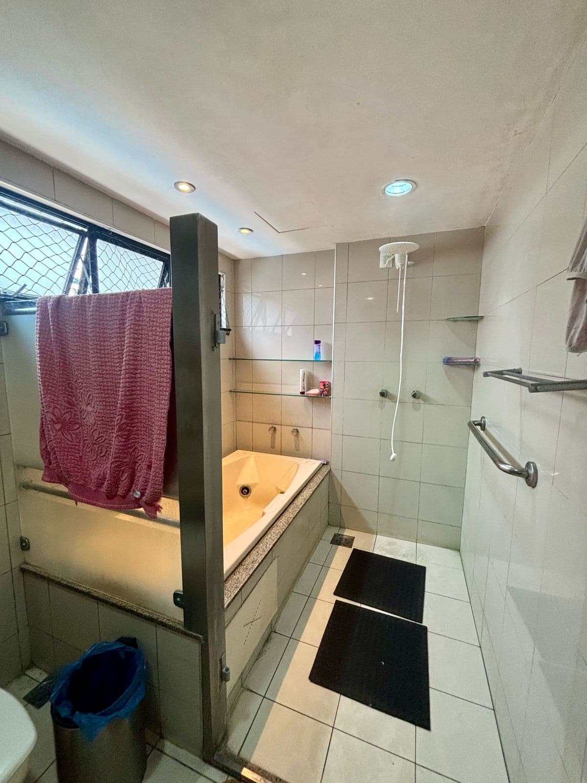 Apartamento amplo de 4 suítes no Edifício Glauco Lobo — foto 24