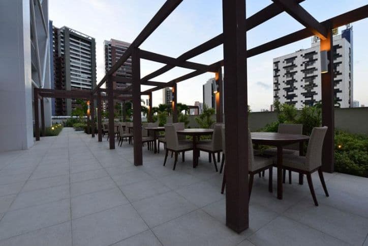 Área externa · Sala projetada no Humberto Santana Business, no coração da Aldeota — foto 3