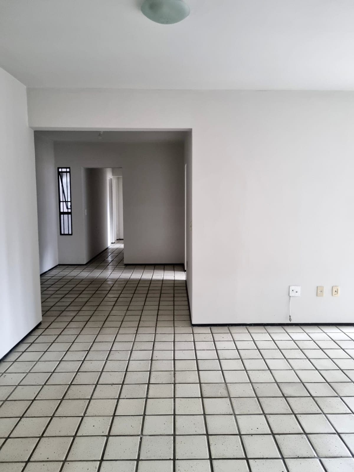 142 m² com 3 suítes a 500m da Beira-Mar, pronto para reformar do seu jeito — foto 3