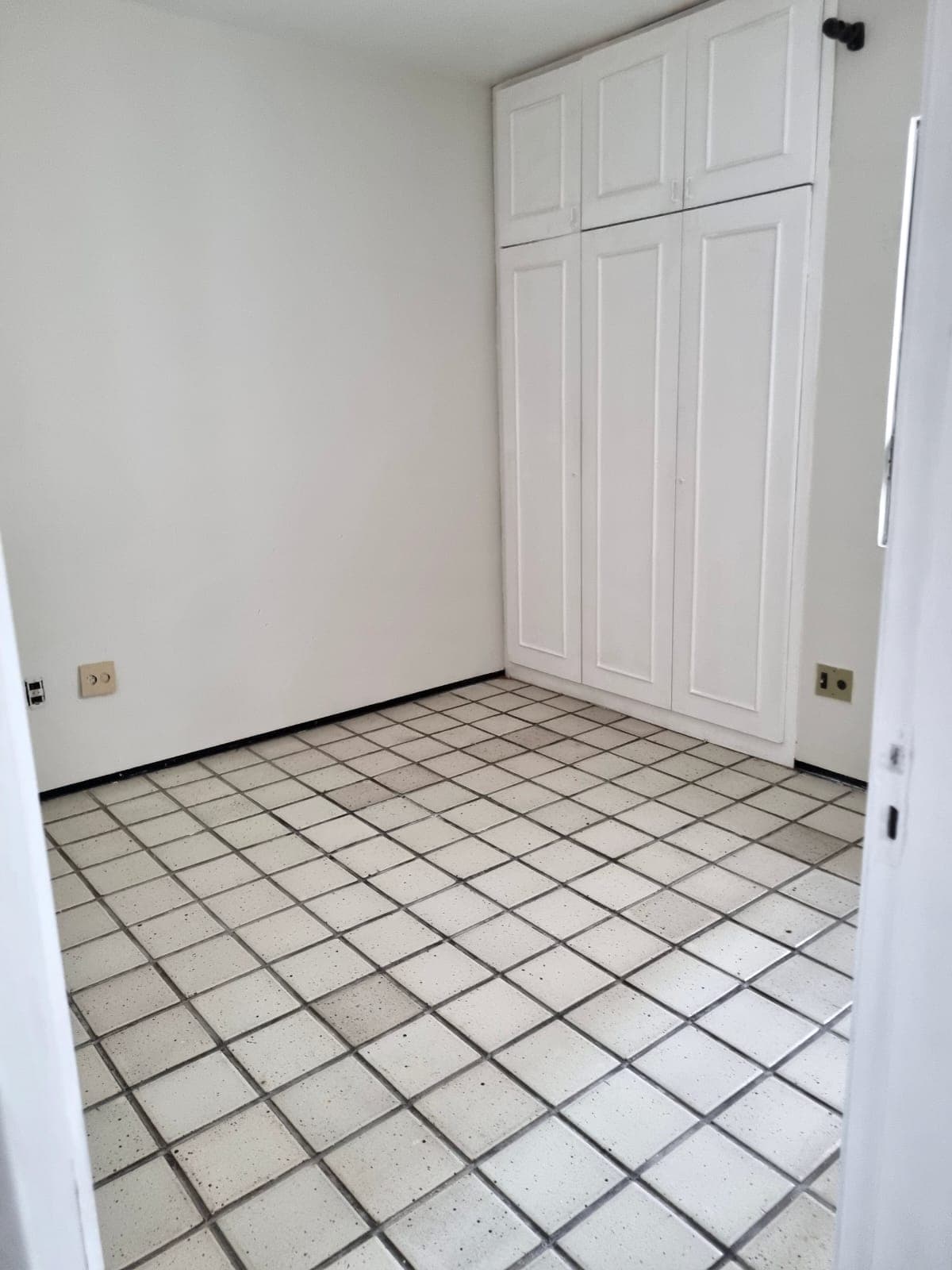 142 m² com 3 suítes a 500m da Beira-Mar, pronto para reformar do seu jeito — foto 8