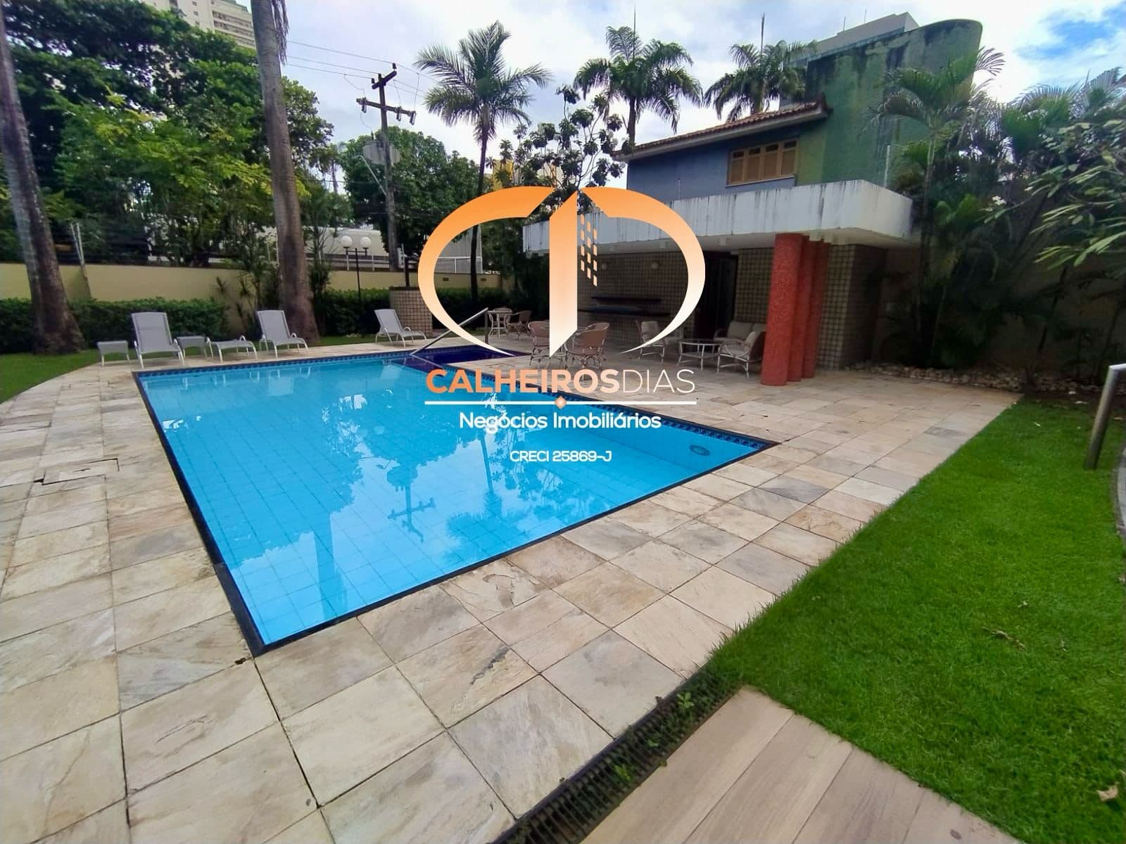 Área externa · 310 m² com 3 suítes e um andar por pavimento, alto padrão no coração do Meireles — foto 5
