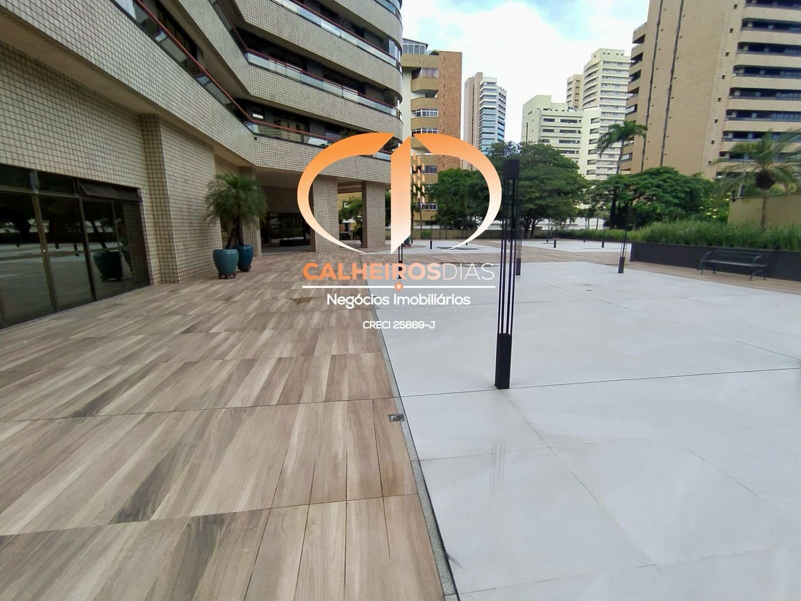 Área externa · 310 m² com 3 suítes e um andar por pavimento, alto padrão no coração do Meireles — foto 7