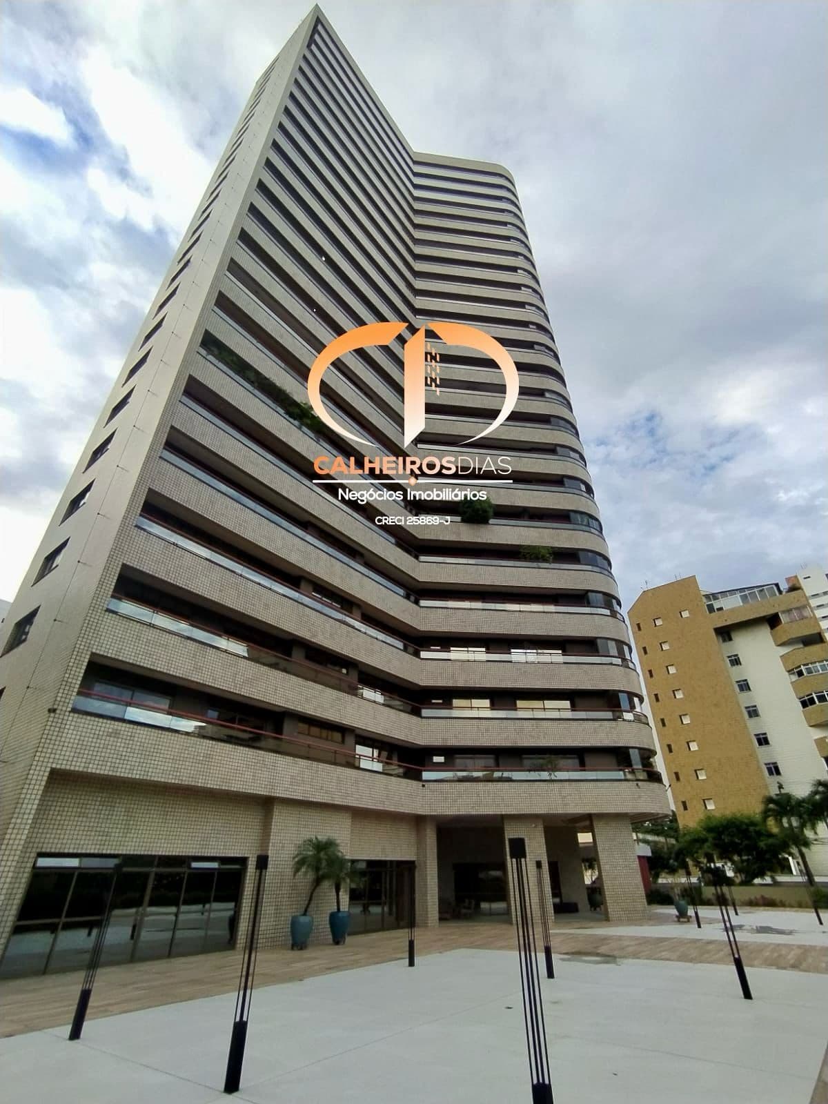 Apartamento no bairro Meireles