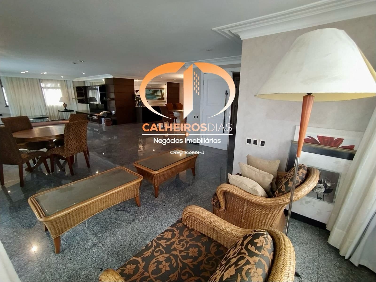 310 m² com 3 suítes e um andar por pavimento, alto padrão no coração do Meireles — foto 5