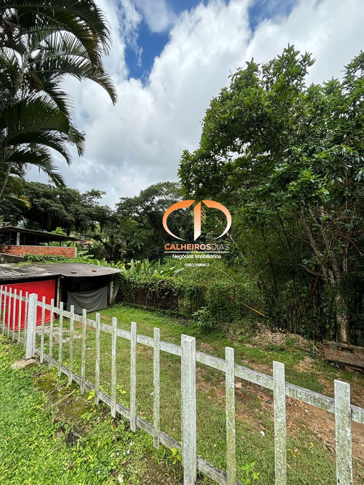 Área externa · Investimento raro na Serra de Baturité: pousada de 36 quartos na praça central de Pacoti — foto 13