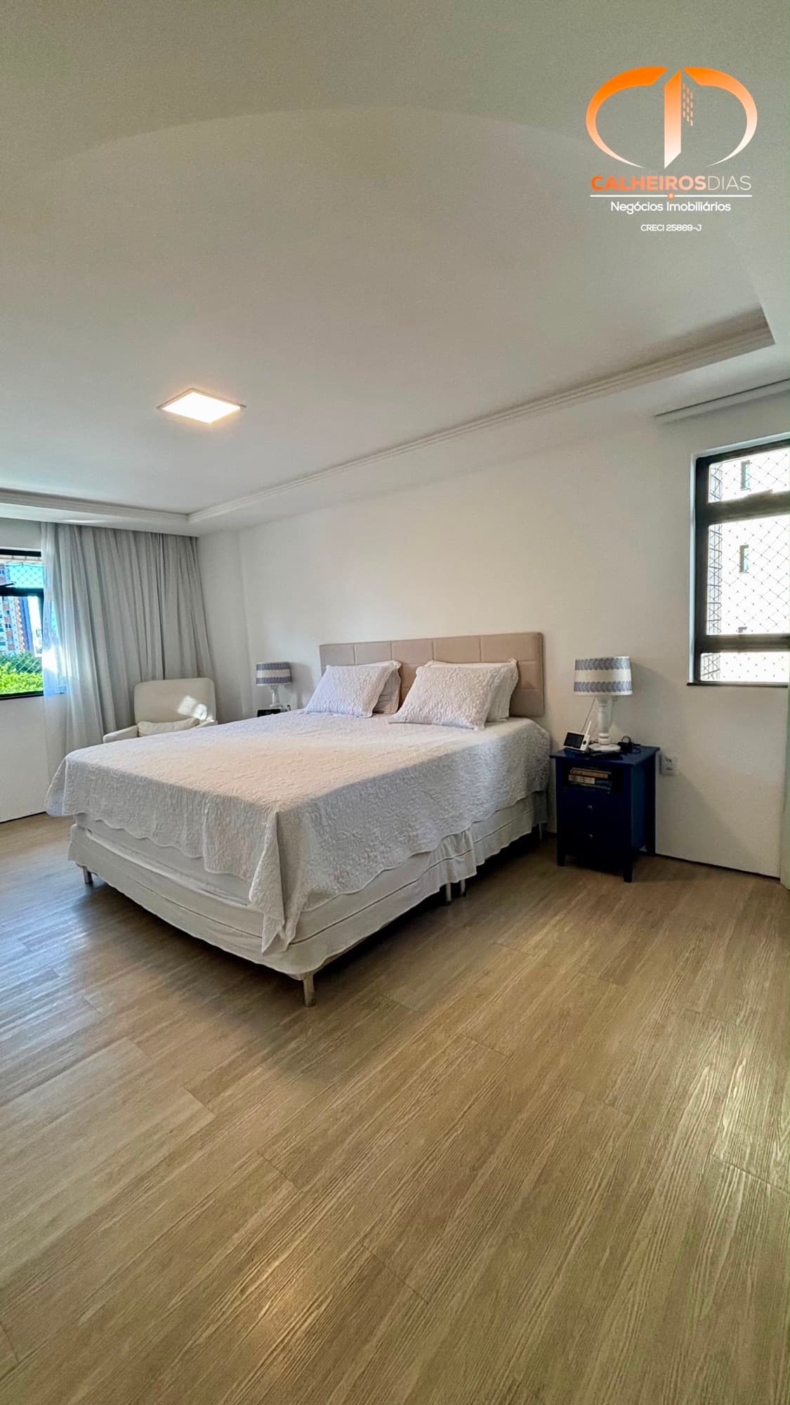 Três suítes, varandão com cortina de vidro e 4 vagas no Guararapes — foto 13