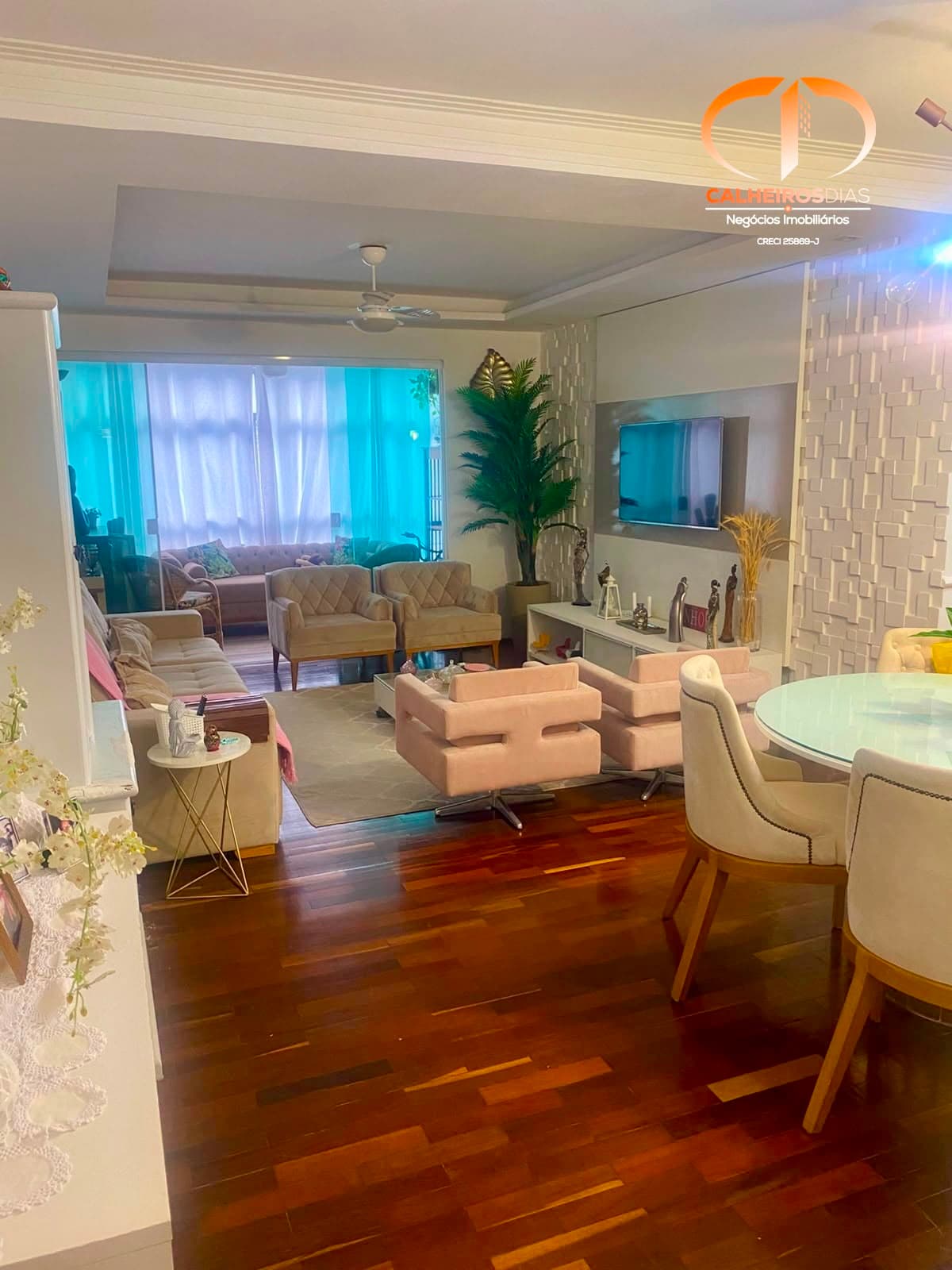 Três quartos e 133 m² a poucos quarteirões da Beira-Mar — foto 4