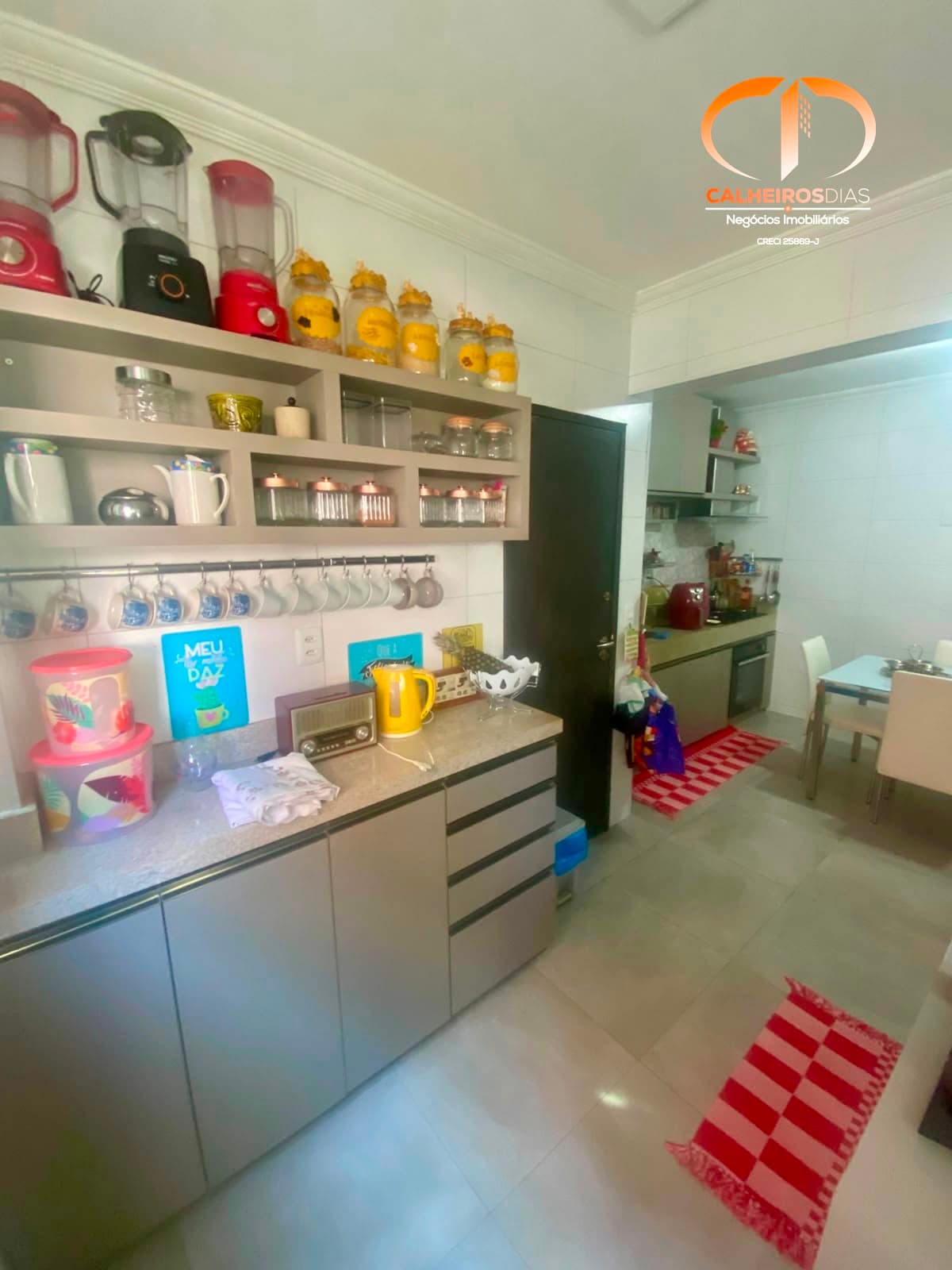 Três quartos e 133 m² a poucos quarteirões da Beira-Mar — foto 18
