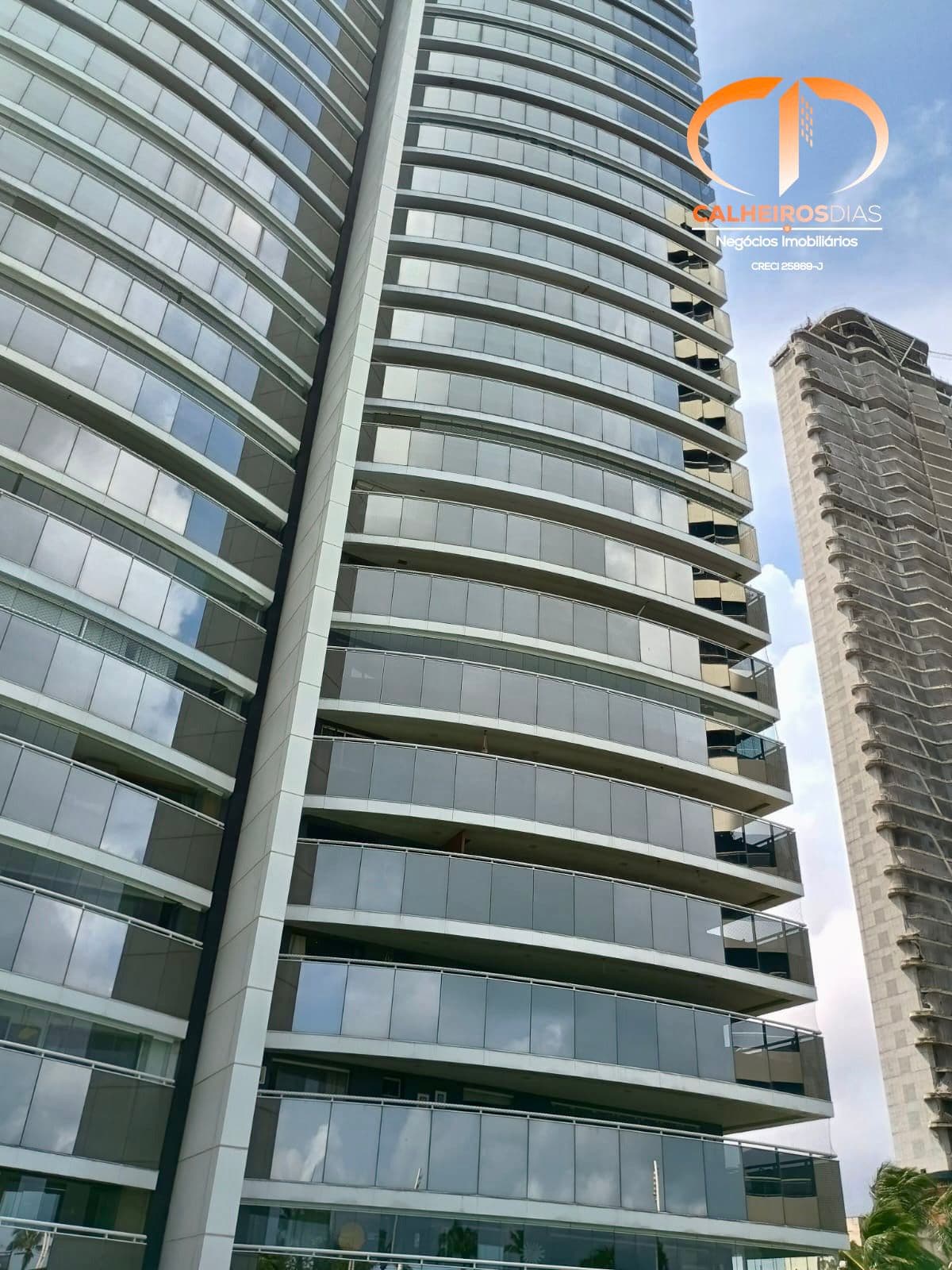 Área externa · 220 m² de frente para o mar, com três suítes, na Beira-Mar — foto 8