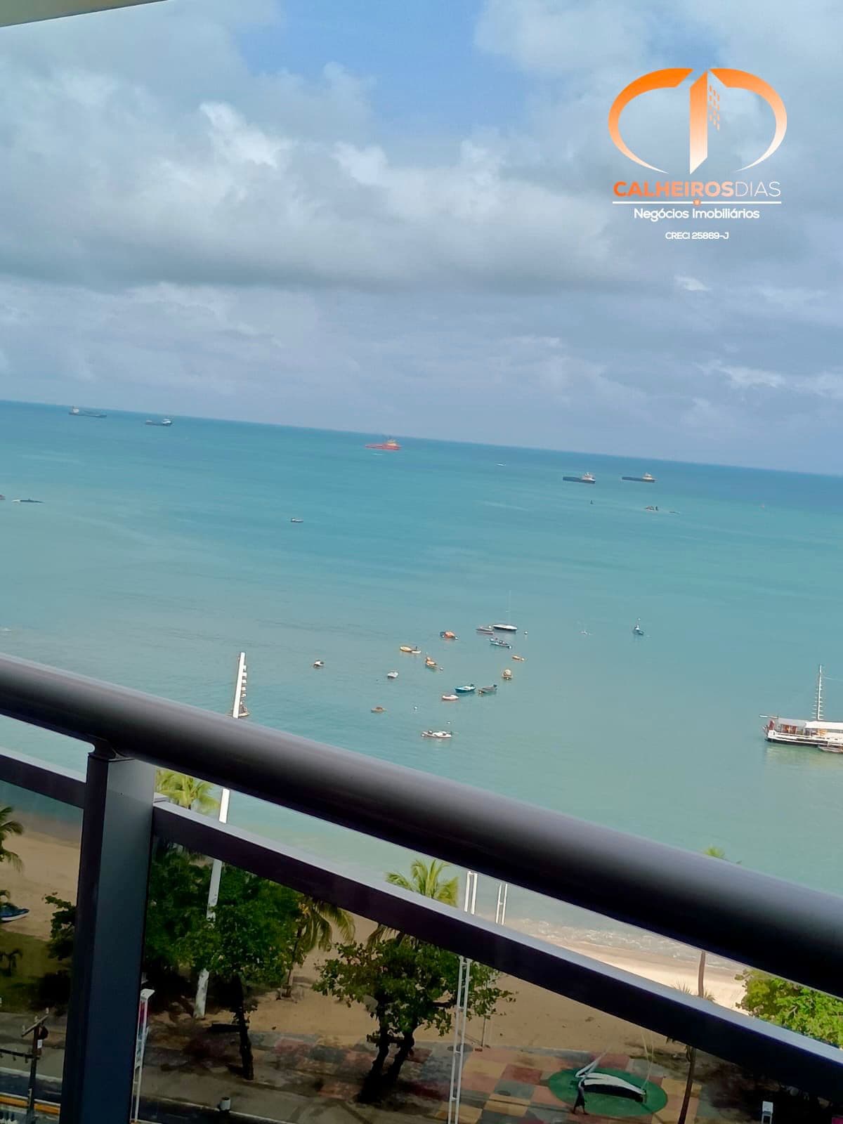 220 m² de frente para o mar, com três suítes, na Beira-Mar — foto 16