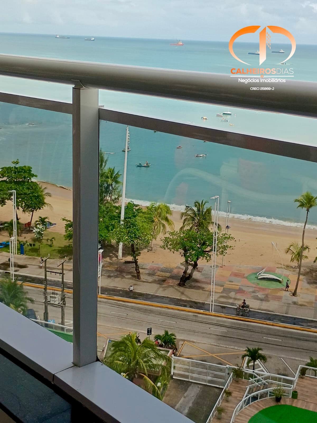 220 m² de frente para o mar, com três suítes, na Beira-Mar — foto 18