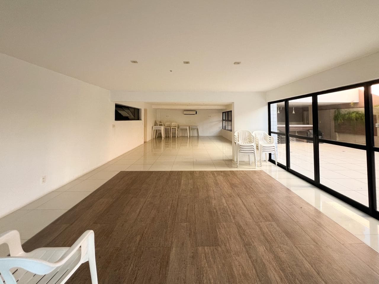 Andar inteiro de 204 m² com 3 suítes no Edifício Mykonos — foto 3