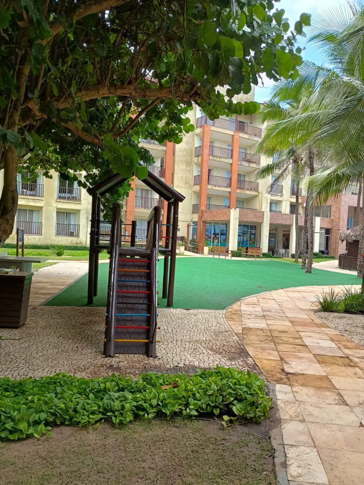 Área externa · Vista mar e Beach Park na porta, em Porto das Dunas, foto 6