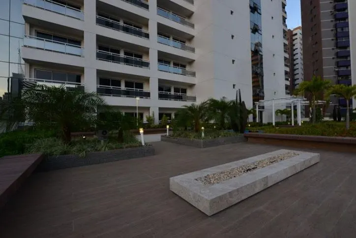 Área externa · Sala projetada no Humberto Santana Business, no coração da Aldeota, foto 4
