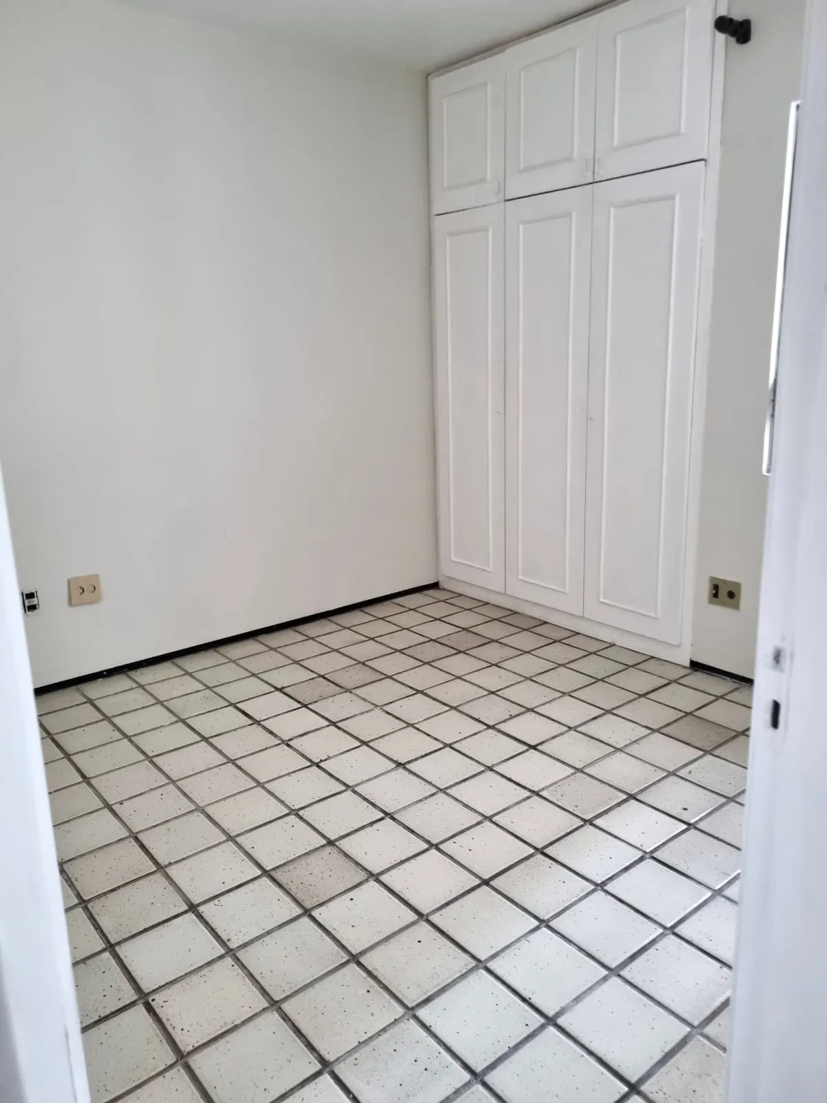 142 m² com 3 suítes a 500m da Beira-Mar, pronto para reformar do seu jeito, foto 8