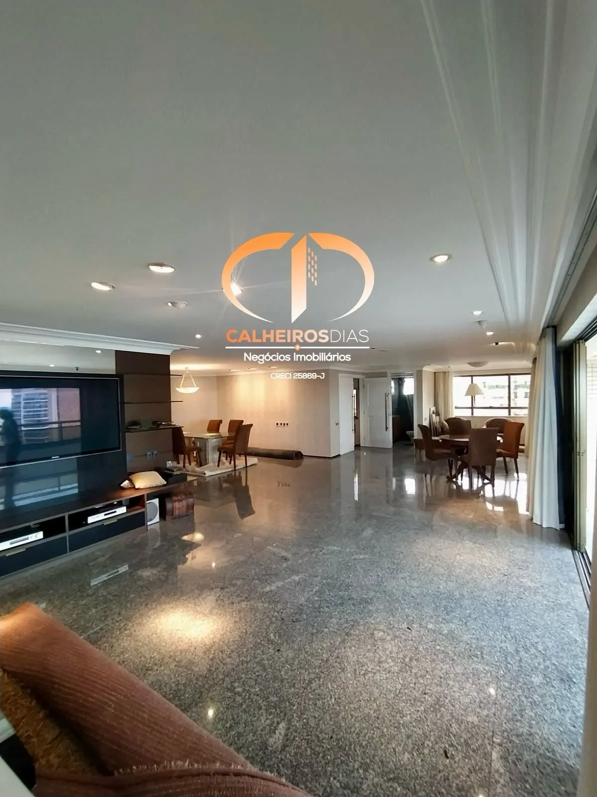 310 m² com 3 suítes e um andar por pavimento, alto padrão no coração do Meireles, foto 4