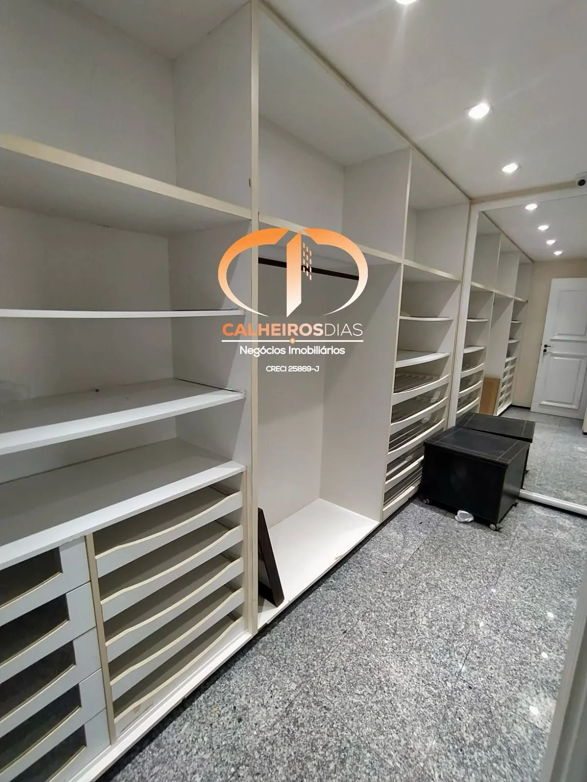310 m² com 3 suítes e um andar por pavimento, alto padrão no coração do Meireles, foto 13