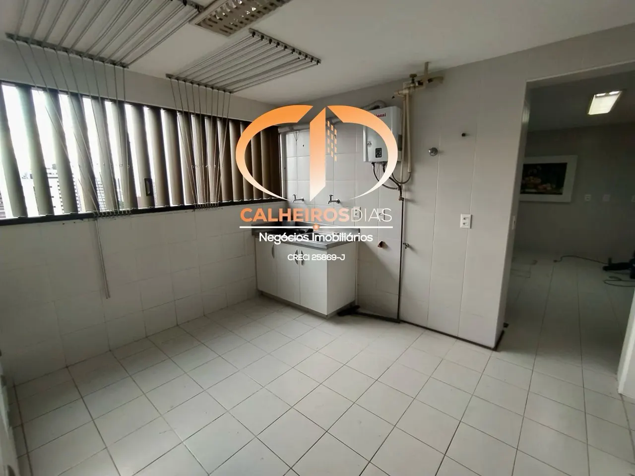310 m² com 3 suítes e um andar por pavimento, alto padrão no coração do Meireles, foto 22