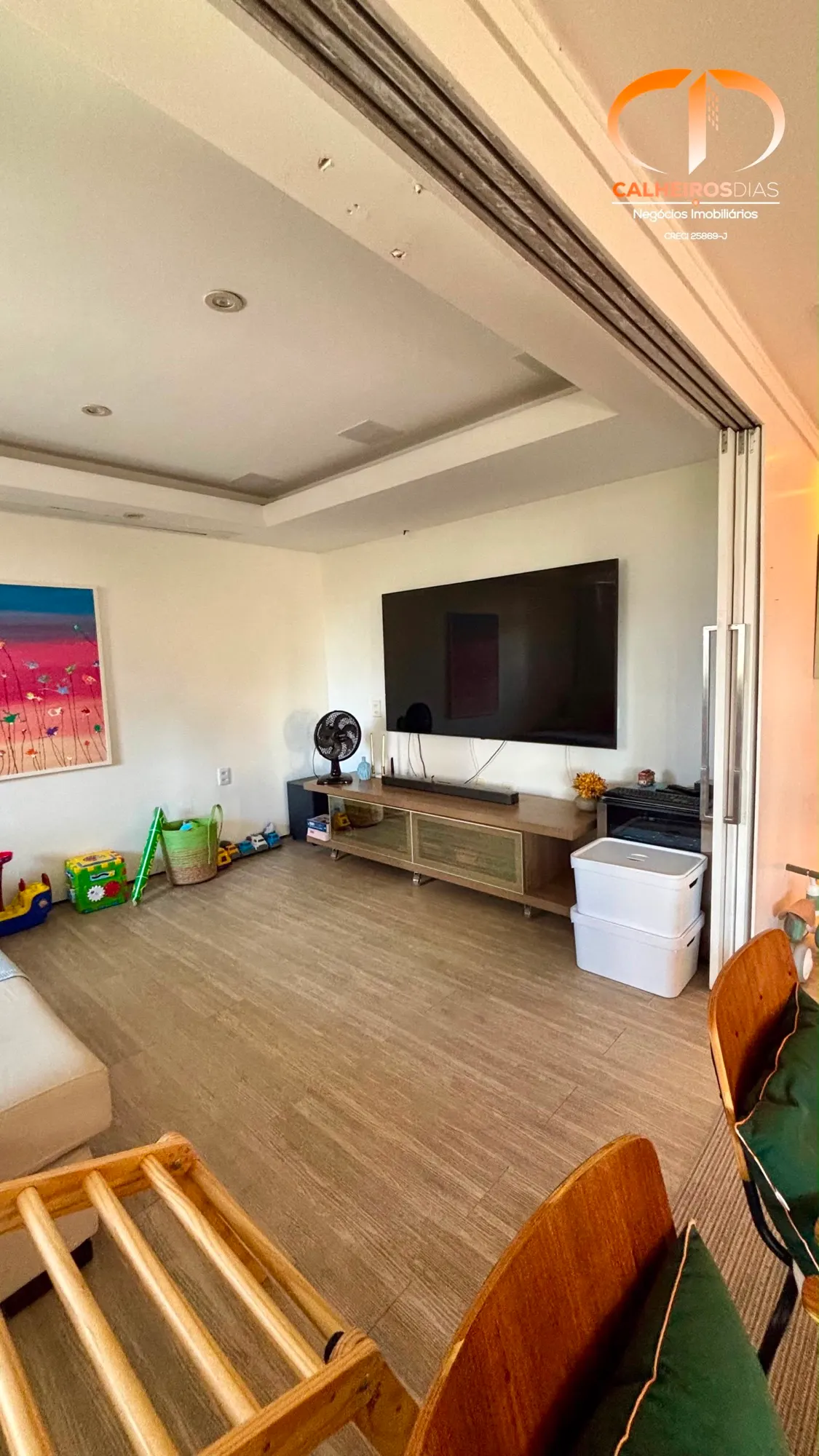 Três suítes, varandão com cortina de vidro e 4 vagas no Guararapes, foto 7