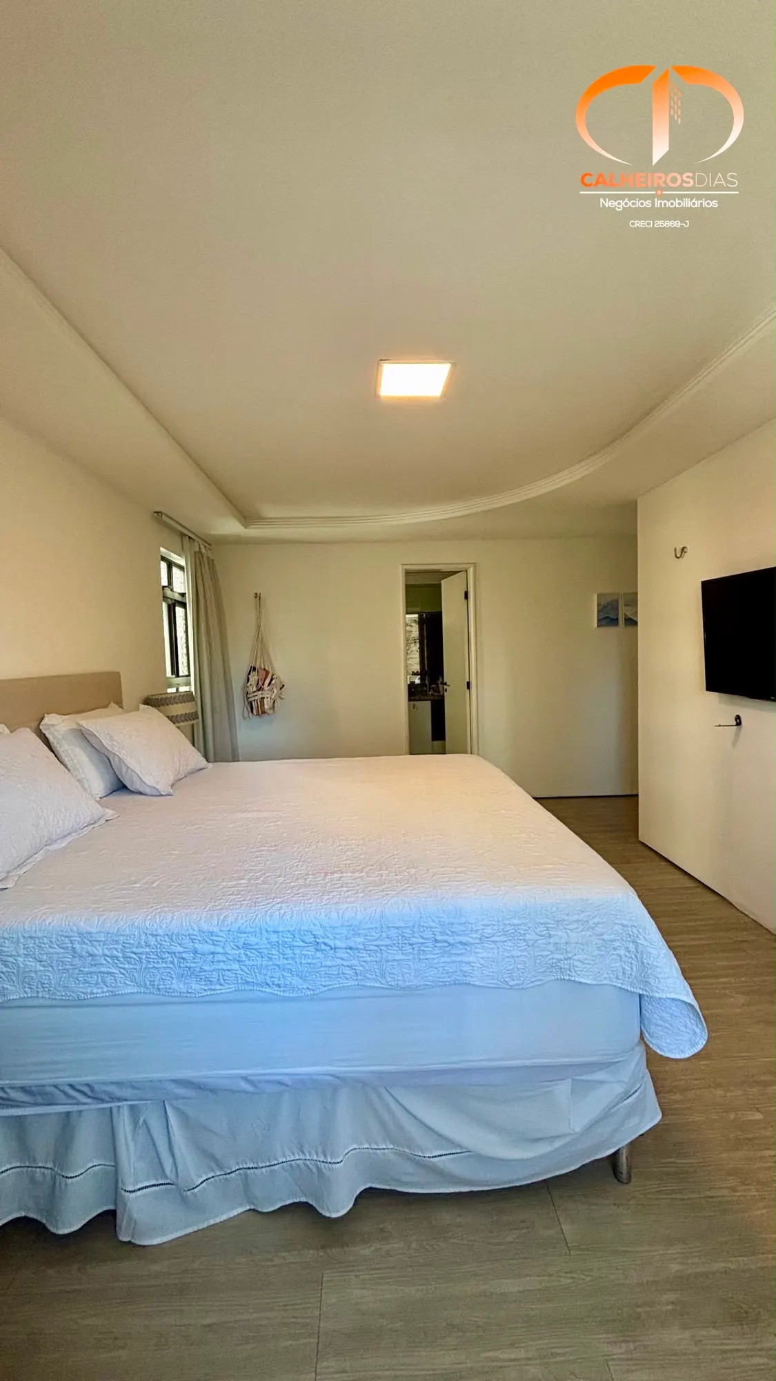 Três suítes, varandão com cortina de vidro e 4 vagas no Guararapes, foto 14