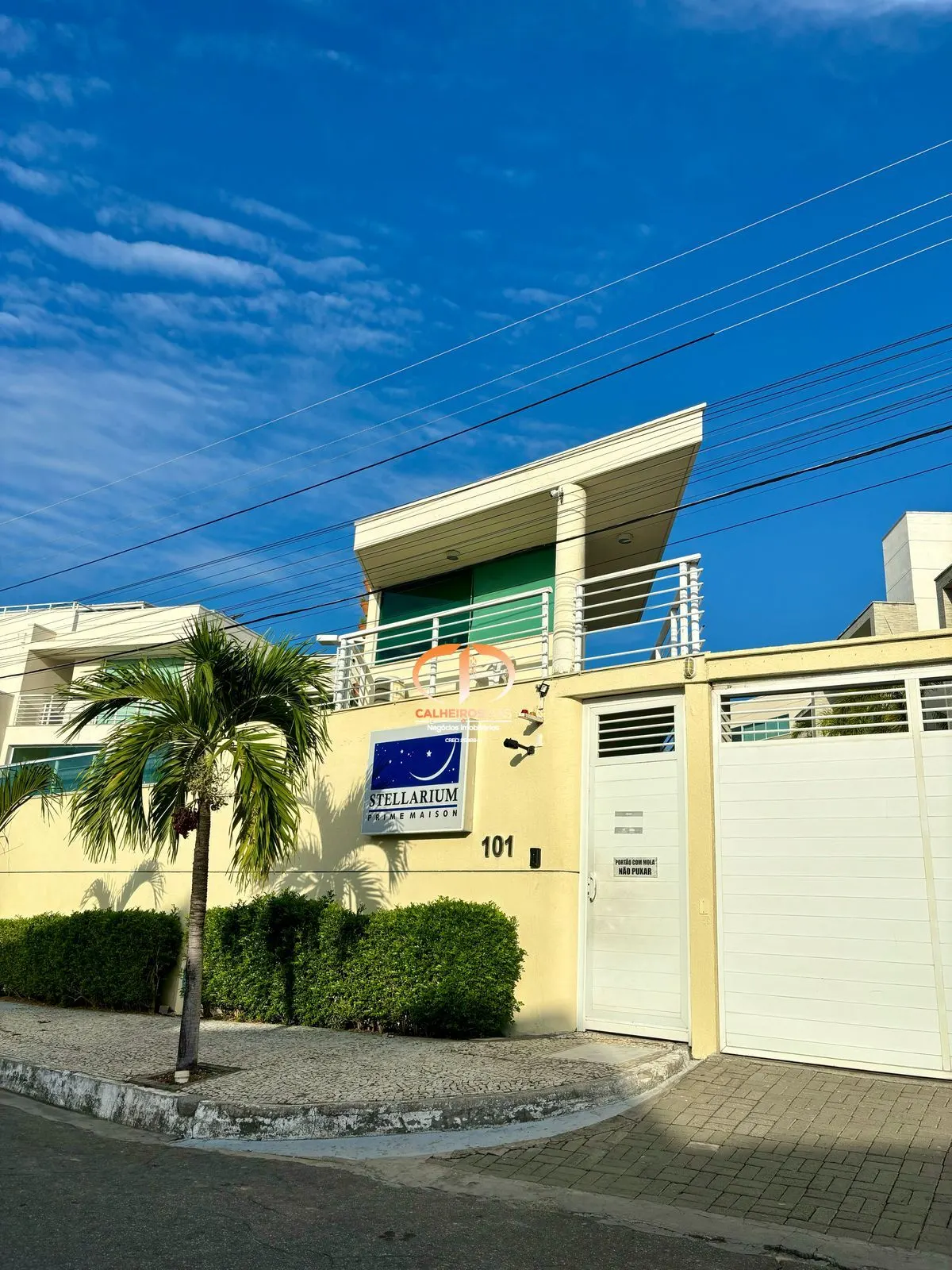 Área externa · Casa triplex de 800 m² com 5 suítes em condomínio fechado no De Lourdes, foto 3
