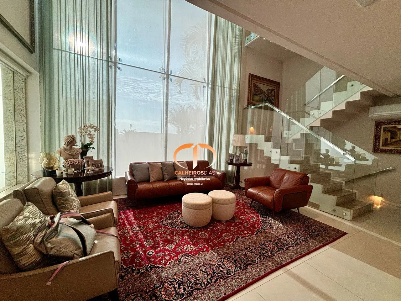 Casa triplex de 800 m² com 5 suítes em condomínio fechado no De Lourdes, foto 2