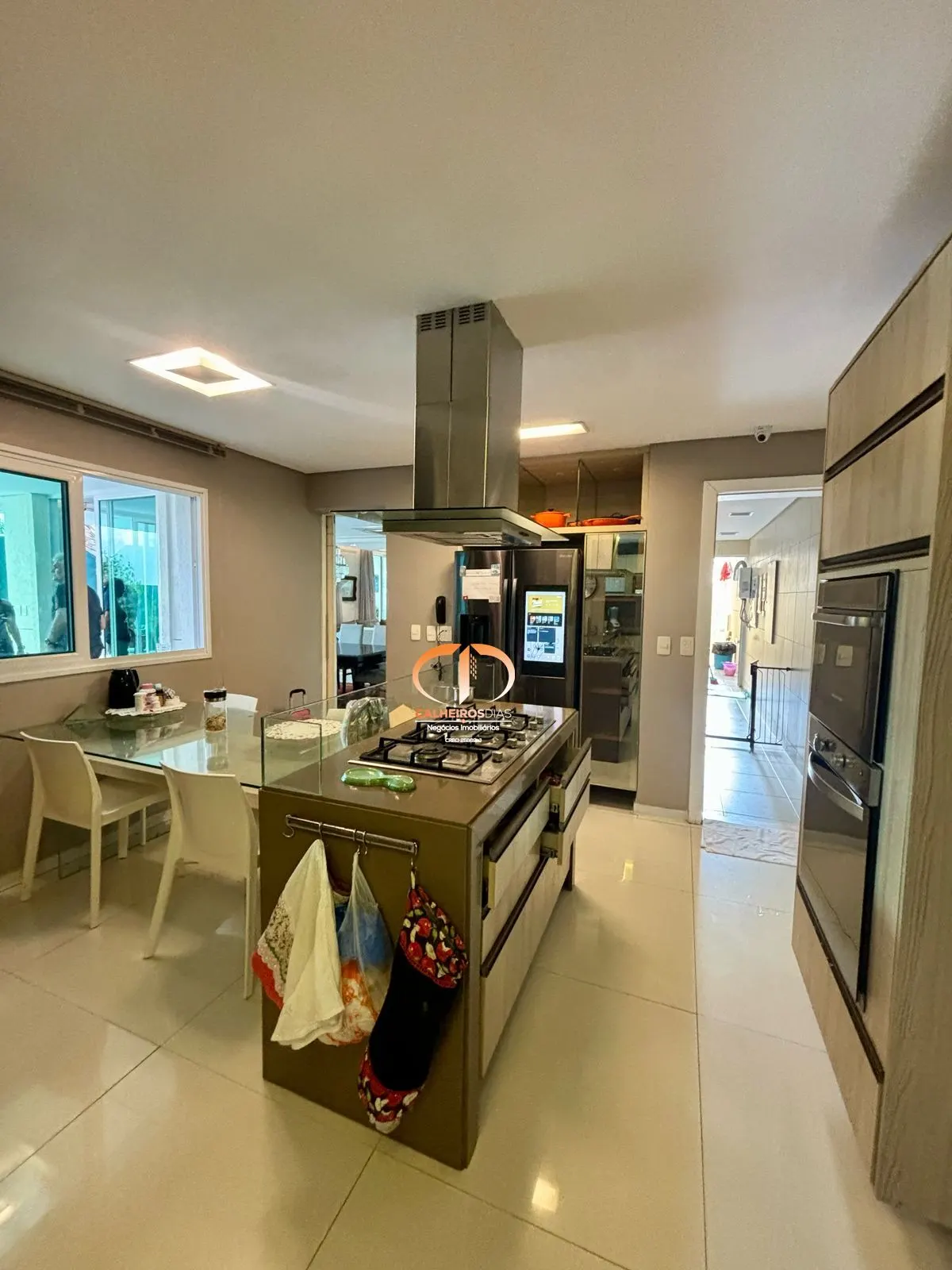 Casa triplex de 800 m² com 5 suítes em condomínio fechado no De Lourdes, foto 5