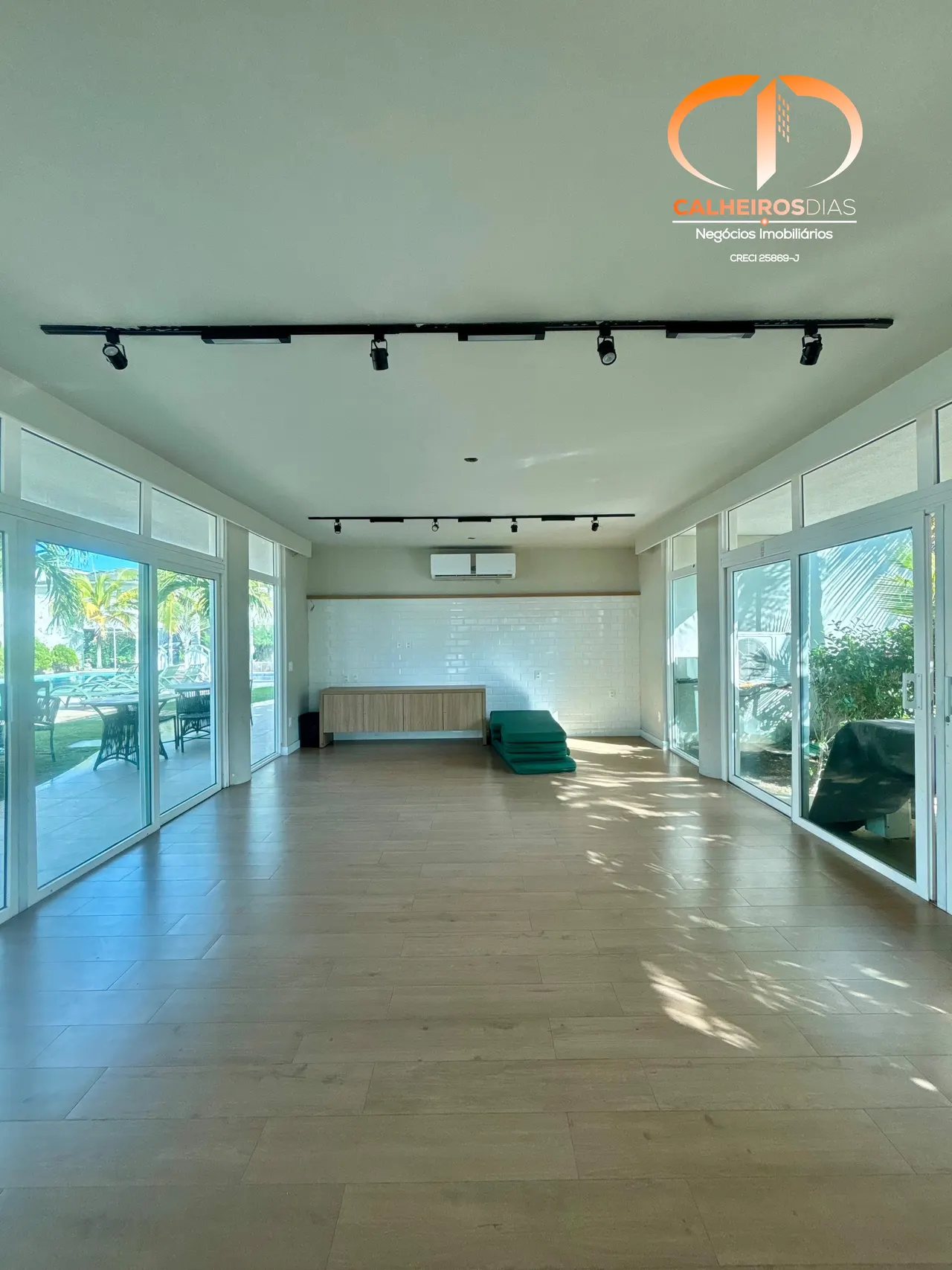 Casa duplex de 300 m² com 3 suítes e energia solar em condomínio na Praia do Futuro, foto 3