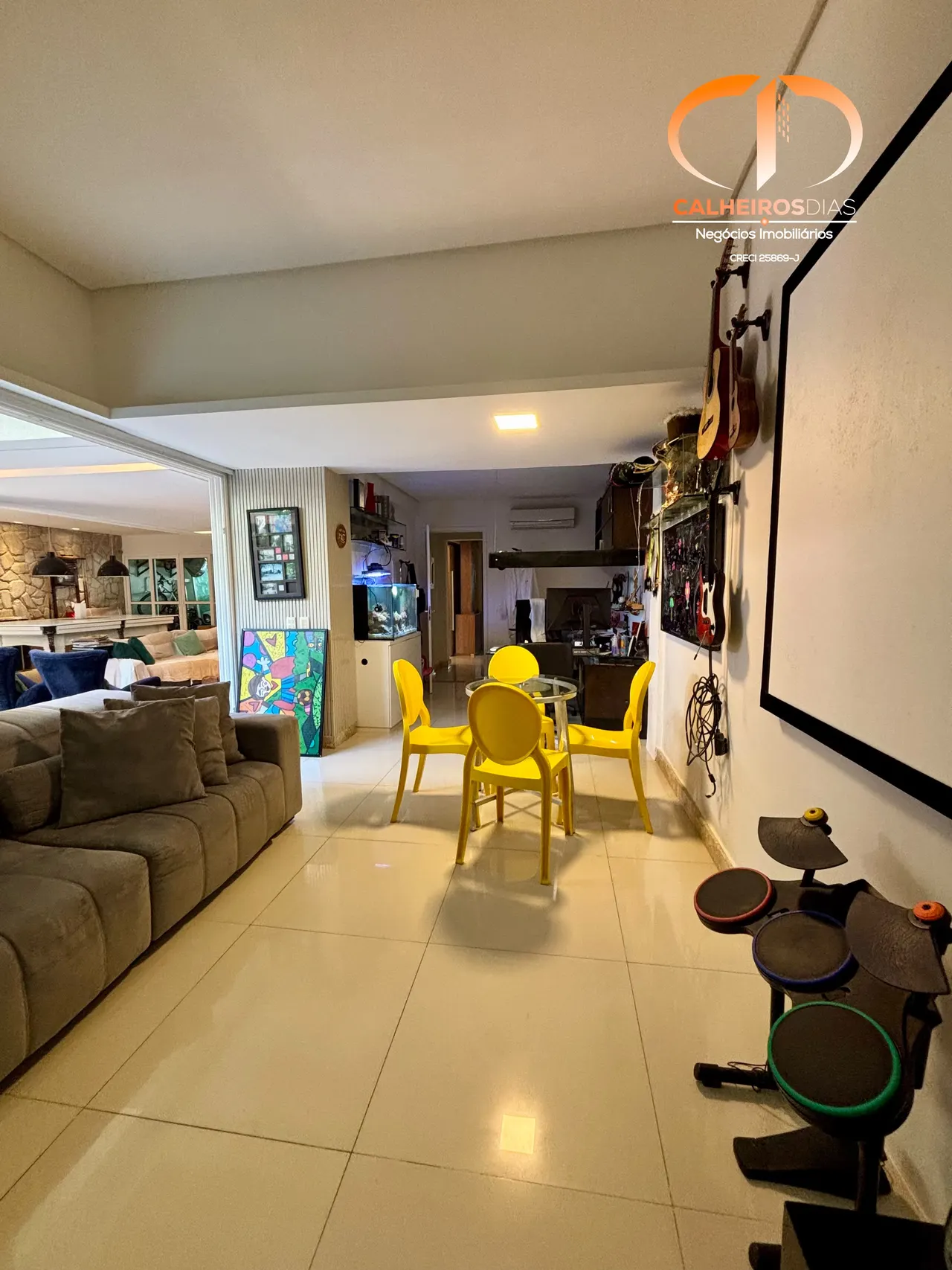 Casa duplex de 300 m² com 3 suítes e energia solar em condomínio na Praia do Futuro, foto 8