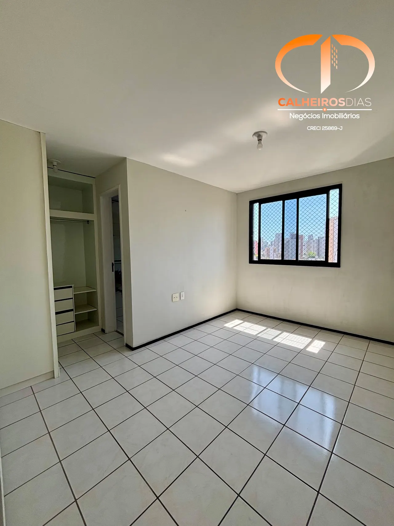 98 m² com 4 quartos, 2 suítes e móveis planejados no Dionísio Torres, foto 5