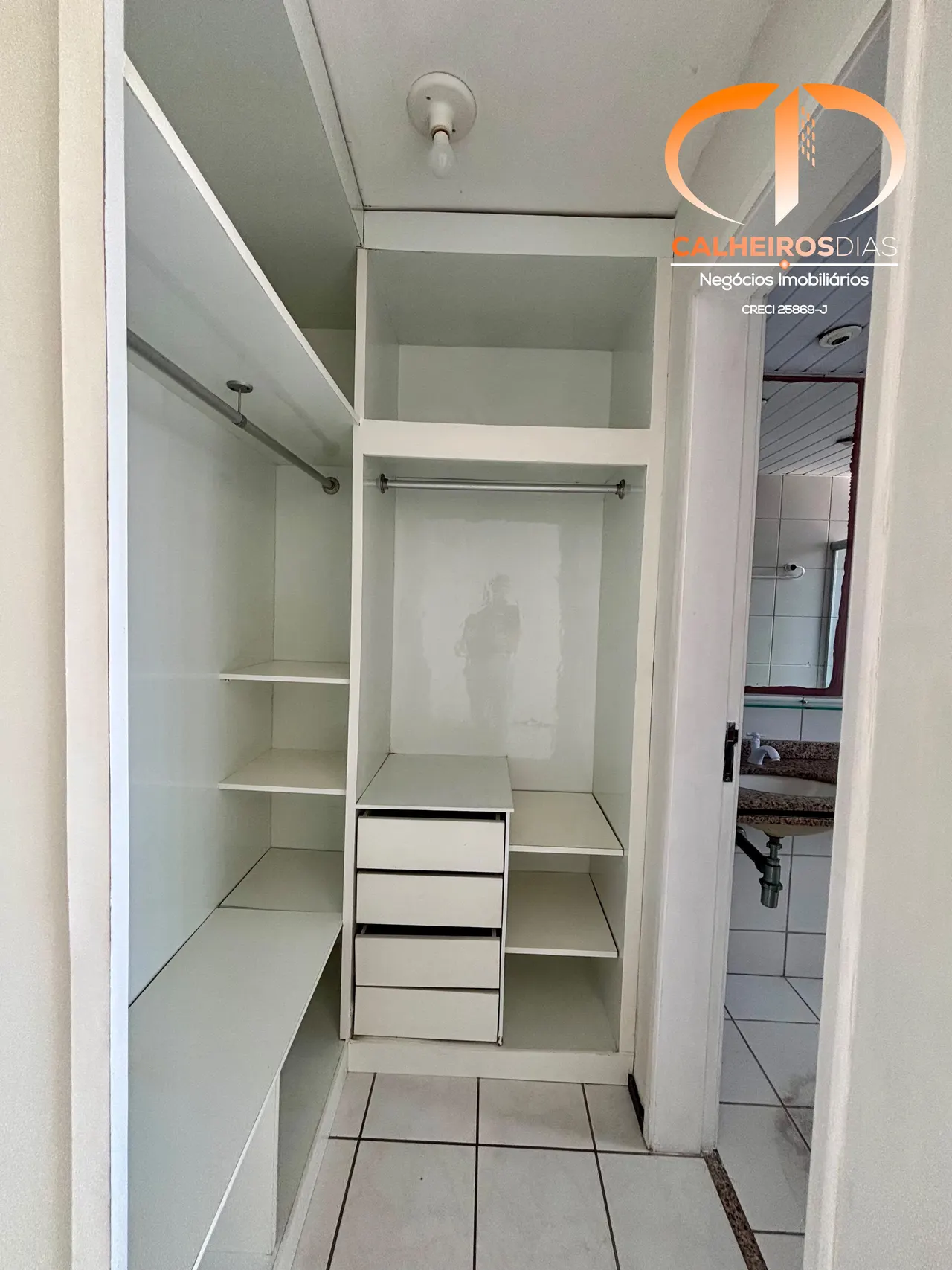 98 m² com 4 quartos, 2 suítes e móveis planejados no Dionísio Torres, foto 6