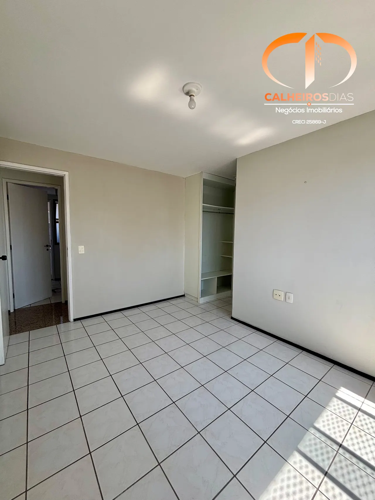 98 m² com 4 quartos, 2 suítes e móveis planejados no Dionísio Torres, foto 8