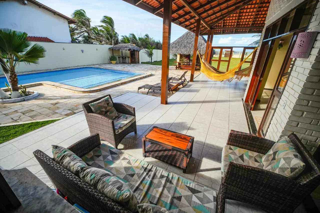 Área externa · Casa frente mar na Taíba, com piscina e terreno de 2.560 m², foto 4